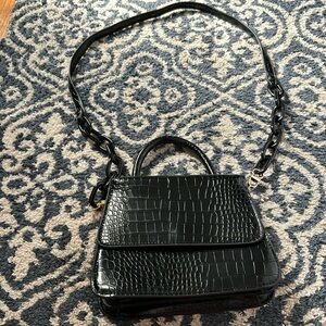 House of want black crock bag